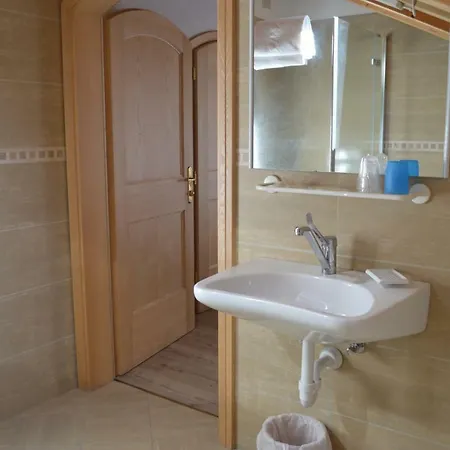 Hotel Garni Eden *